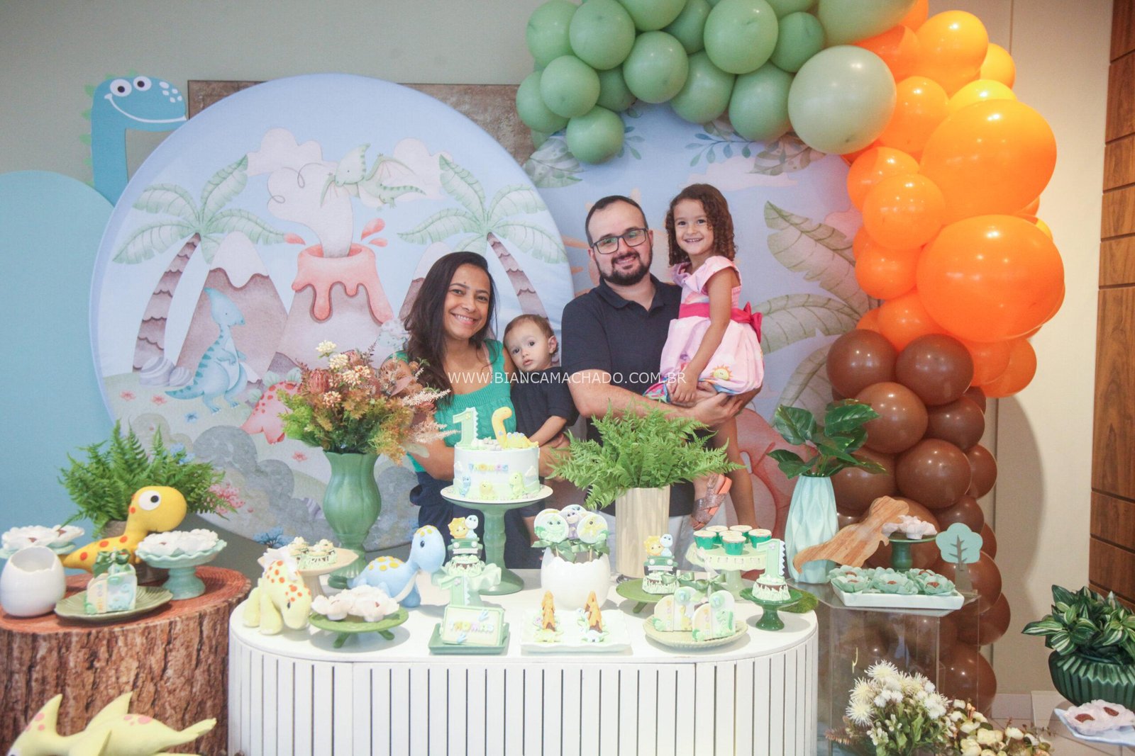 O Aniversário de 1 Ano do Tonton: Uma Aventura Jurássica na Vila Mariana